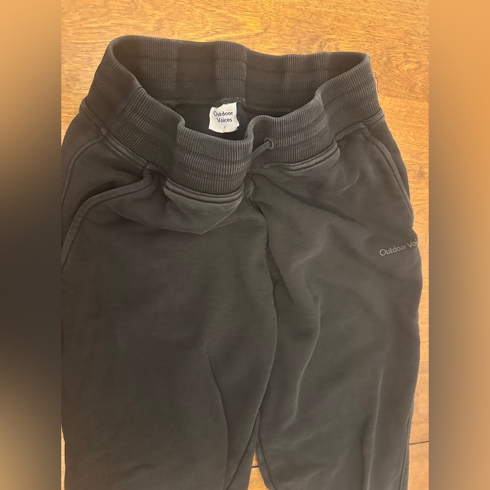 Outdoor Voices Joggers - Picture 3 of 4